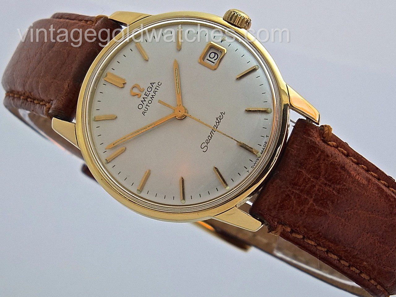 vintage omega seamaster 18k gold watch