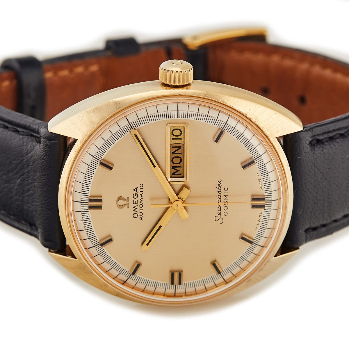 Omega seamaster sales cosmic day date