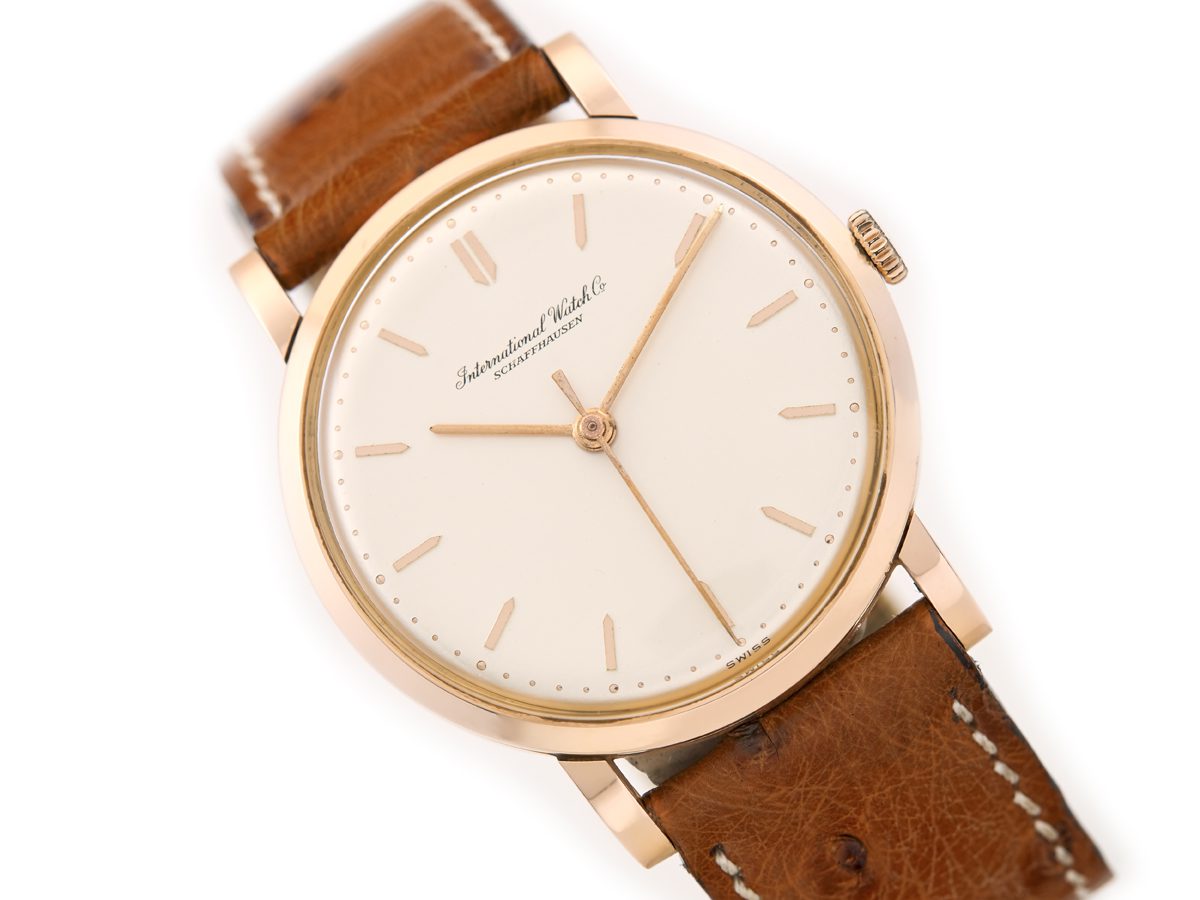 IWC SCHAFFHAUSEN クラシック W183538 ゴールド文字盤 中古