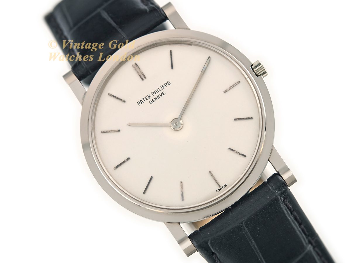 Calatrava, Reference 2450, A yellow gold wristwatch