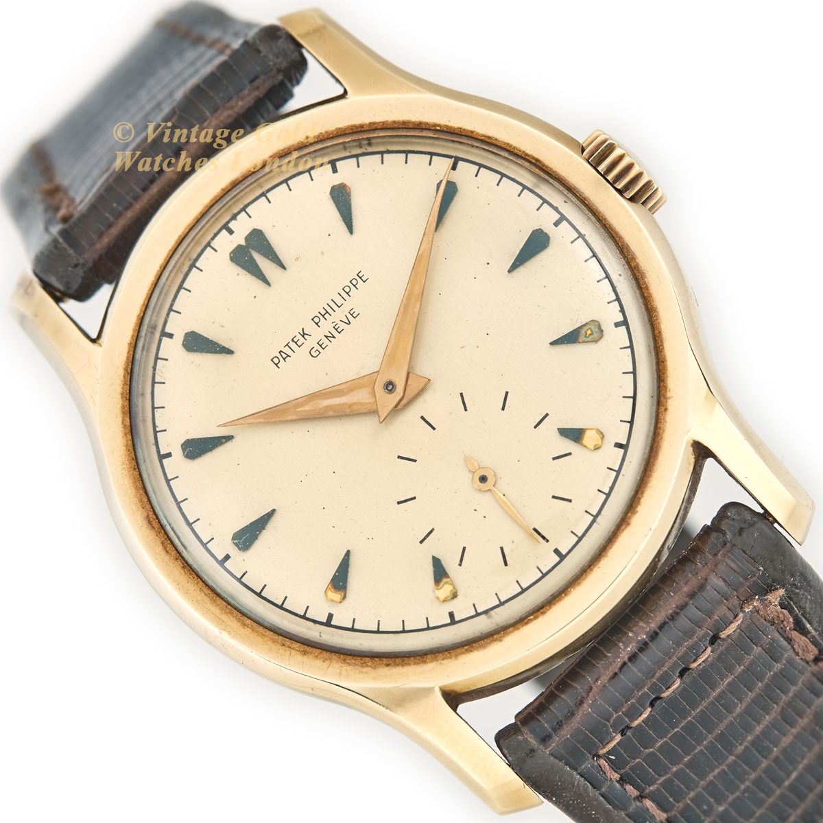 Calatrava, Reference 2450, A yellow gold wristwatch