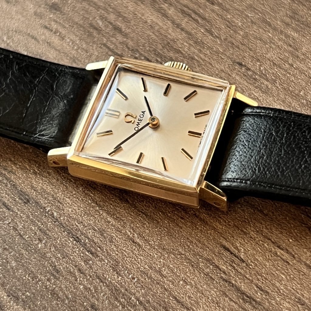 When to Restore a Vintage Watch Dial | Vintage Gold Watches